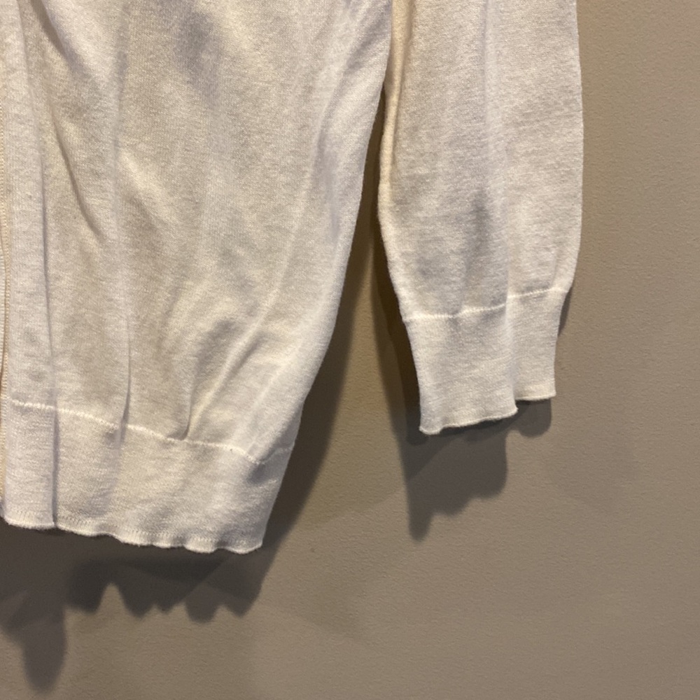 The Limited white button down cardigan 3/4 sleeve - Picture 5 of 7